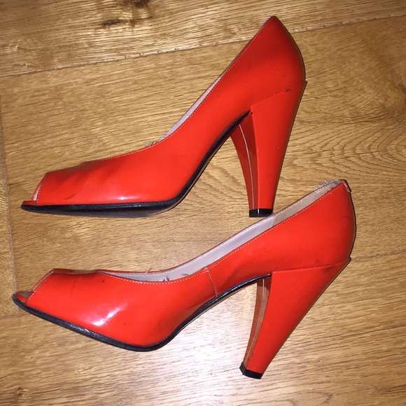 Marc by Marc Jacobs Orange-Red Patent Heels - Picture 4 of 8